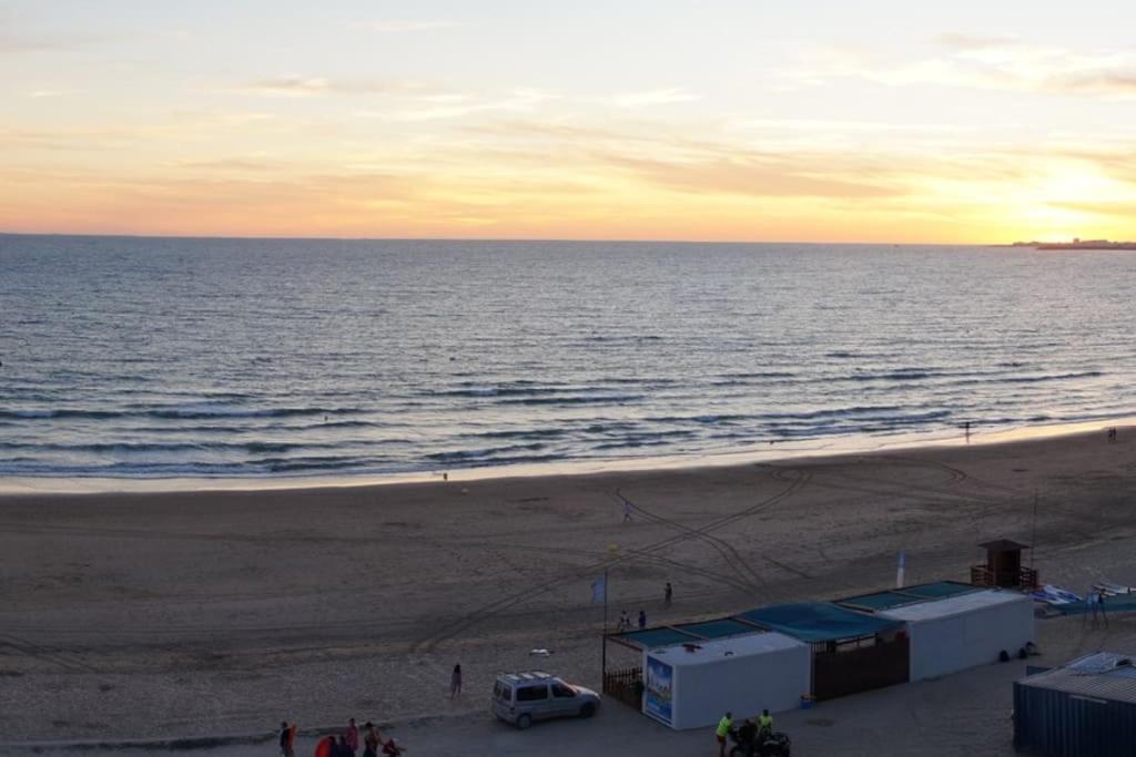 Moderno Vista Mar: Apartamento Familiar con Piscinas y Playa Cercana El Puerto de Santa Maria Exterior photo