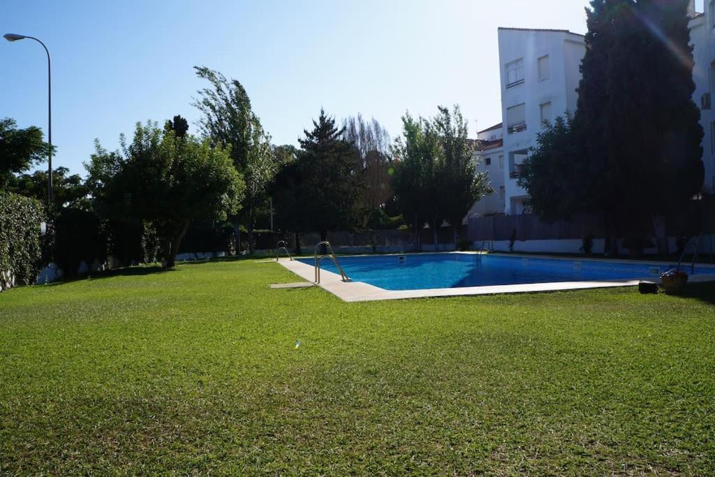 Moderno Vista Mar: Apartamento Familiar con Piscinas y Playa Cercana El Puerto de Santa Maria Exterior photo